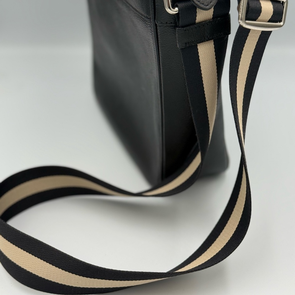 COACH Charles Flight Shoulder bag - Picture 10 of 13